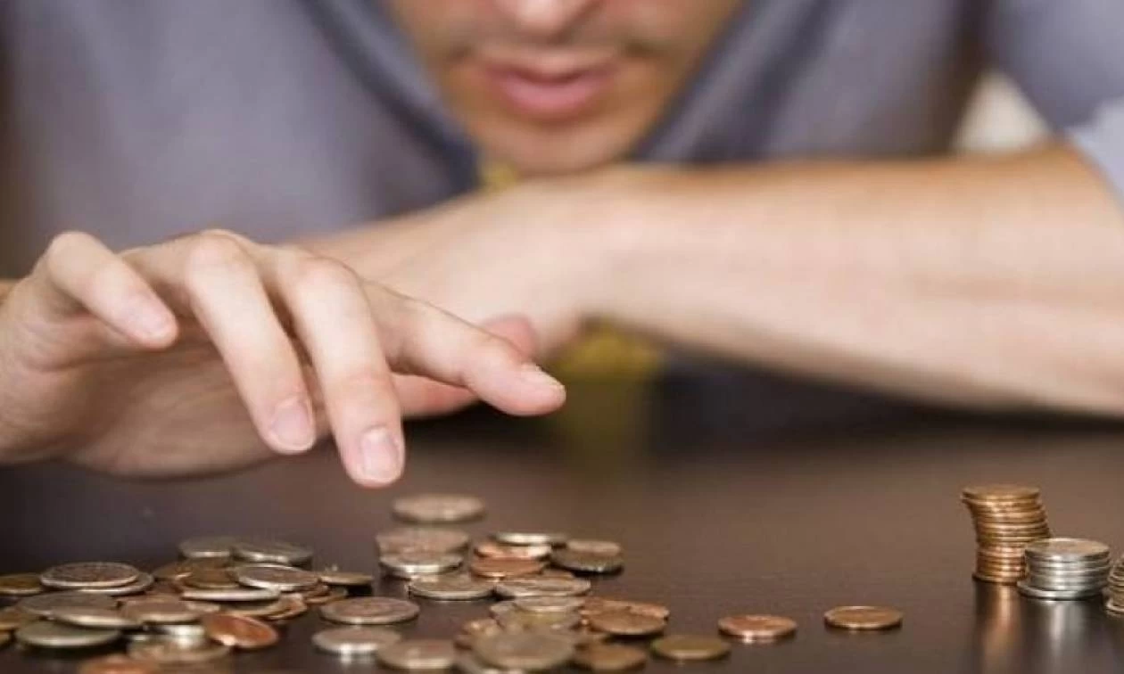 Οι εισφορές που θα αντισταθμίσουν την αύξηση του κατώτατου μισθού